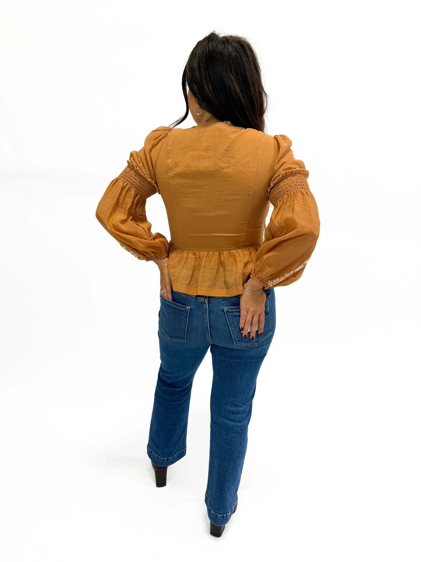 Needle Point Top
