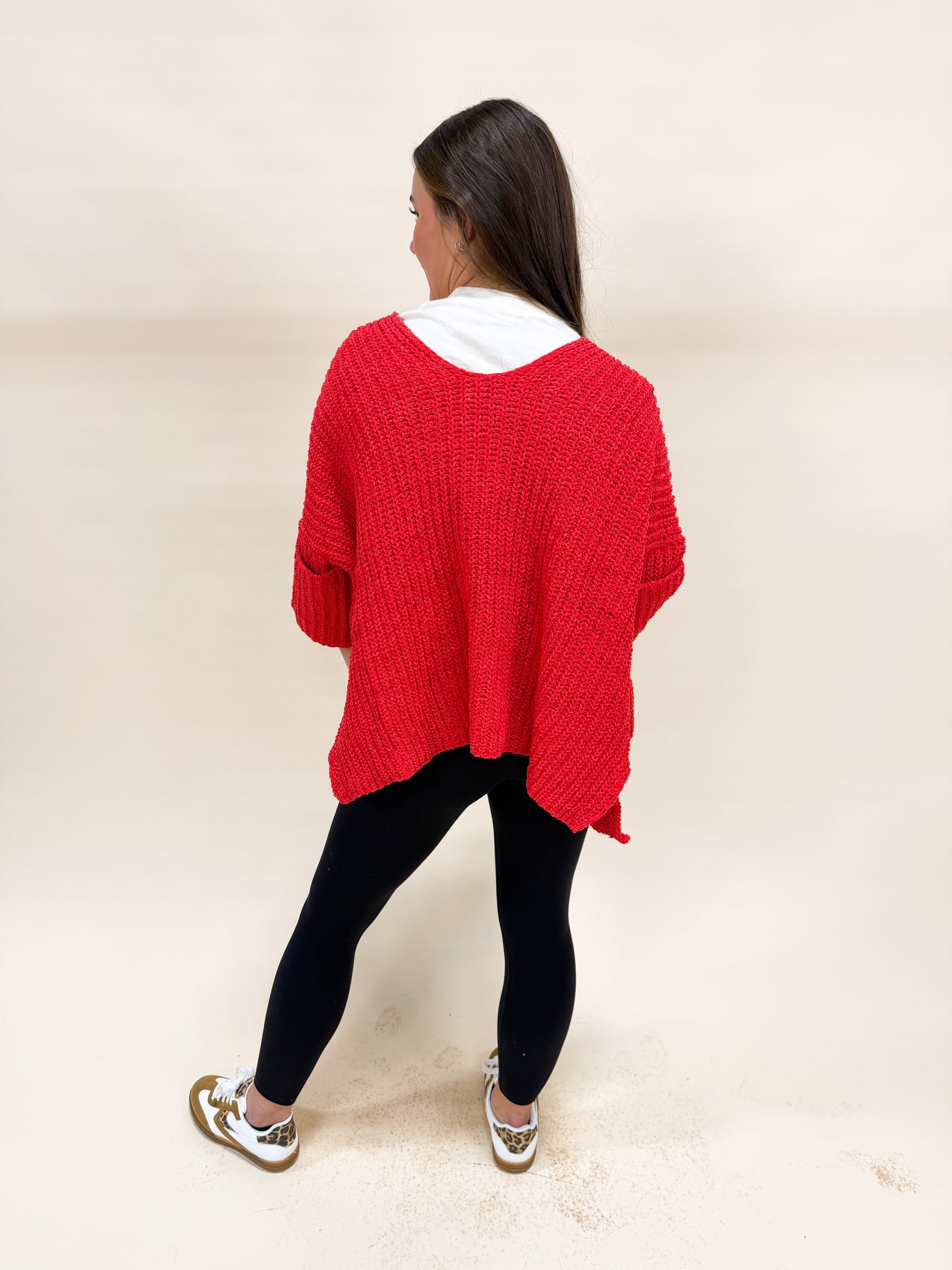 CHRISTMAS CLUB GRAPHIC TEE