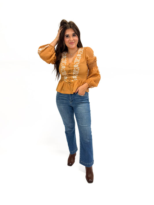 Needle Point Top