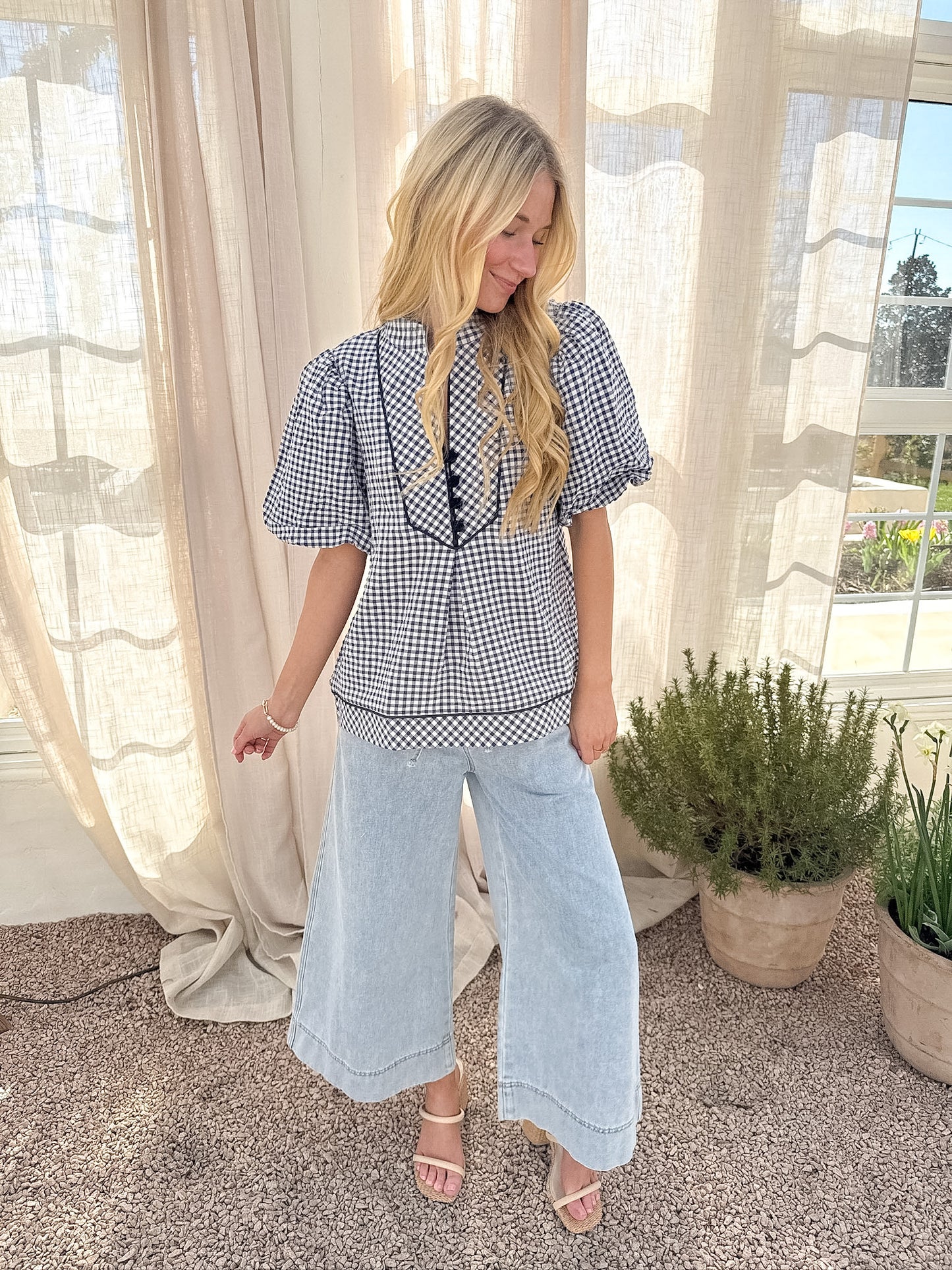 GOING TO THE MARKET TOP