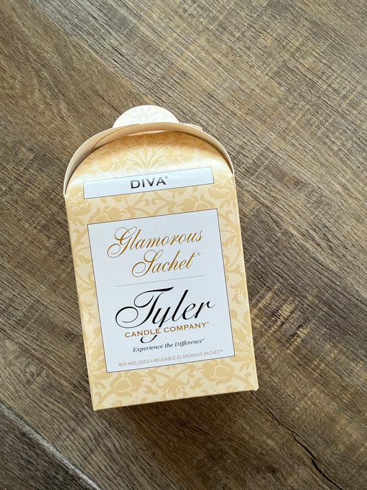 Glamorous Dyer Sachet