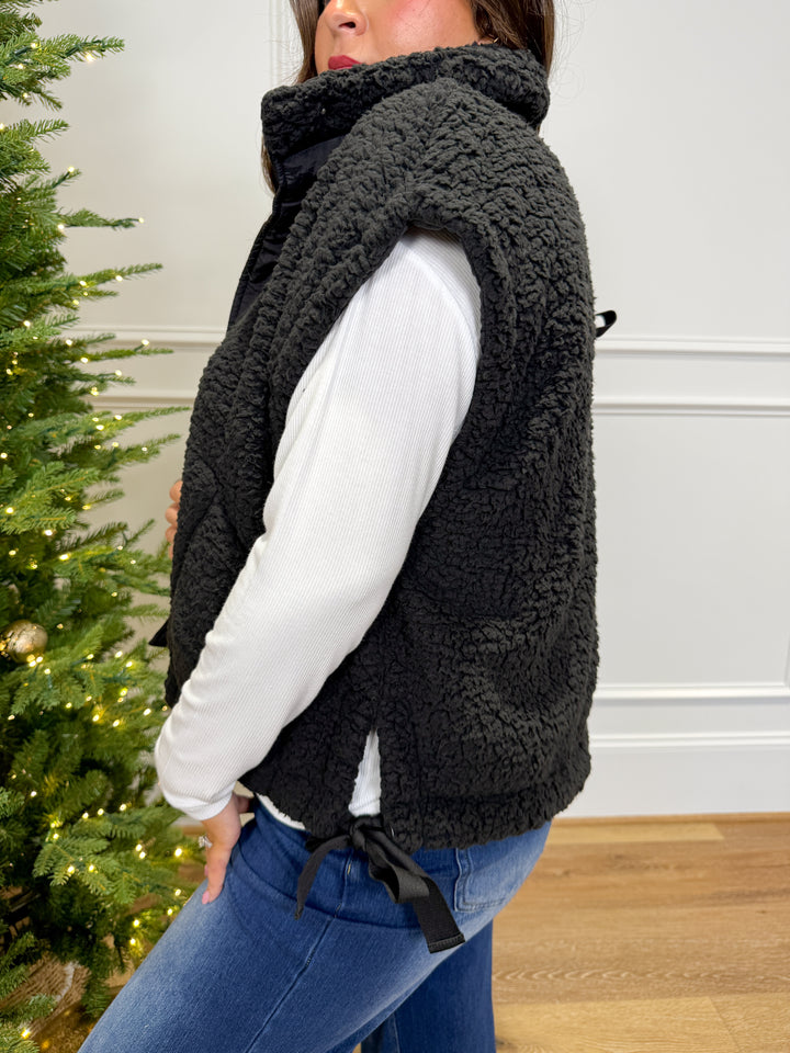 COZY CLUB VEST
