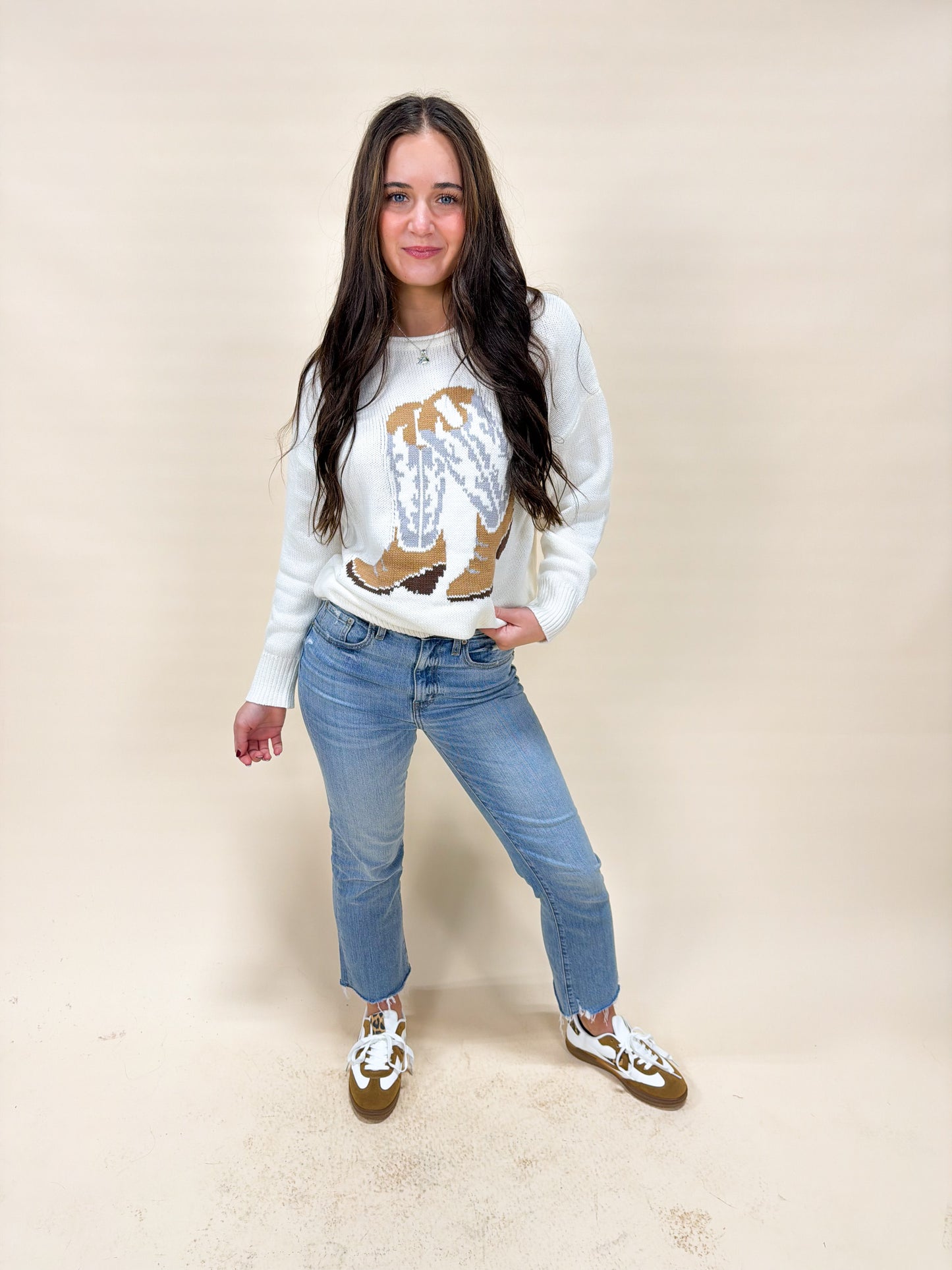 KICKING BOOTS SWEATER