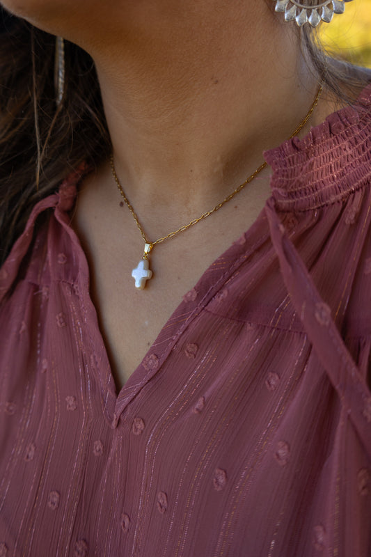 CHANSUTTPEARLS - Dainty Cross Necklace