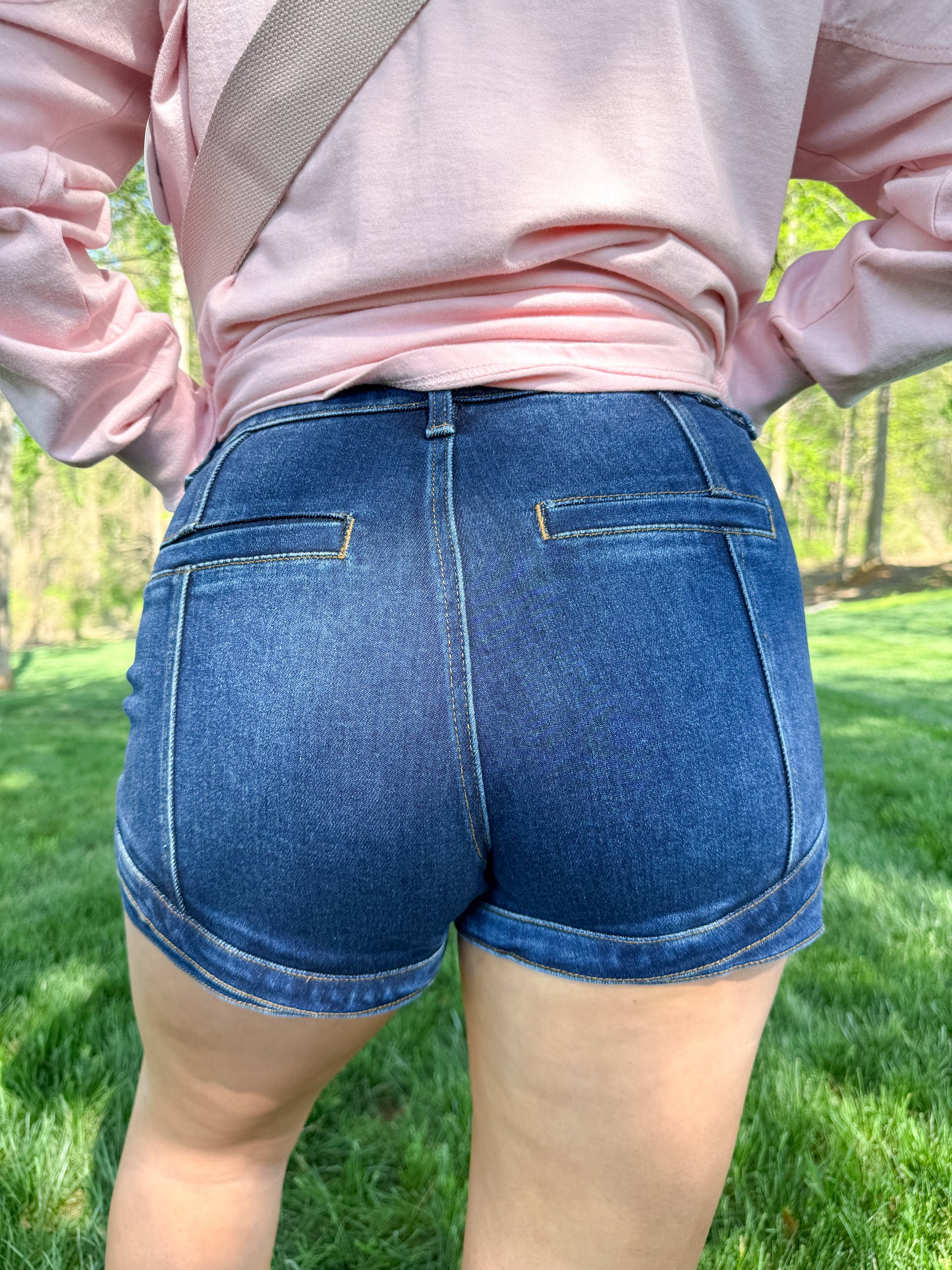 SHES BACK SHORTS
