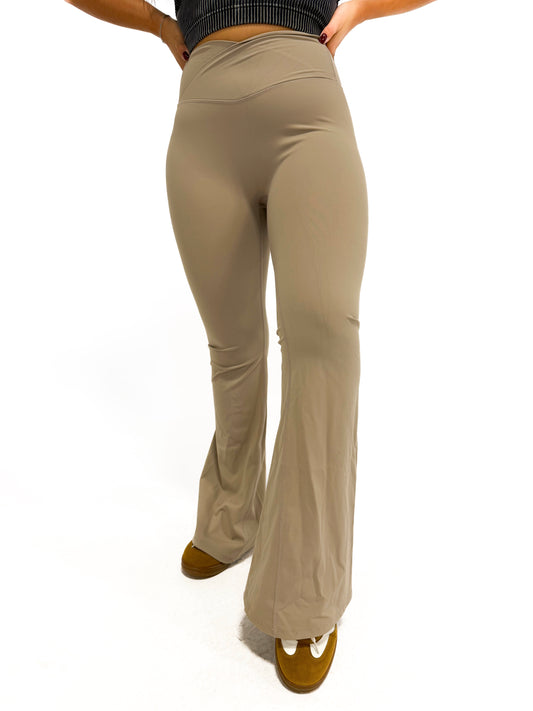 Camie Crossover Flare Legging