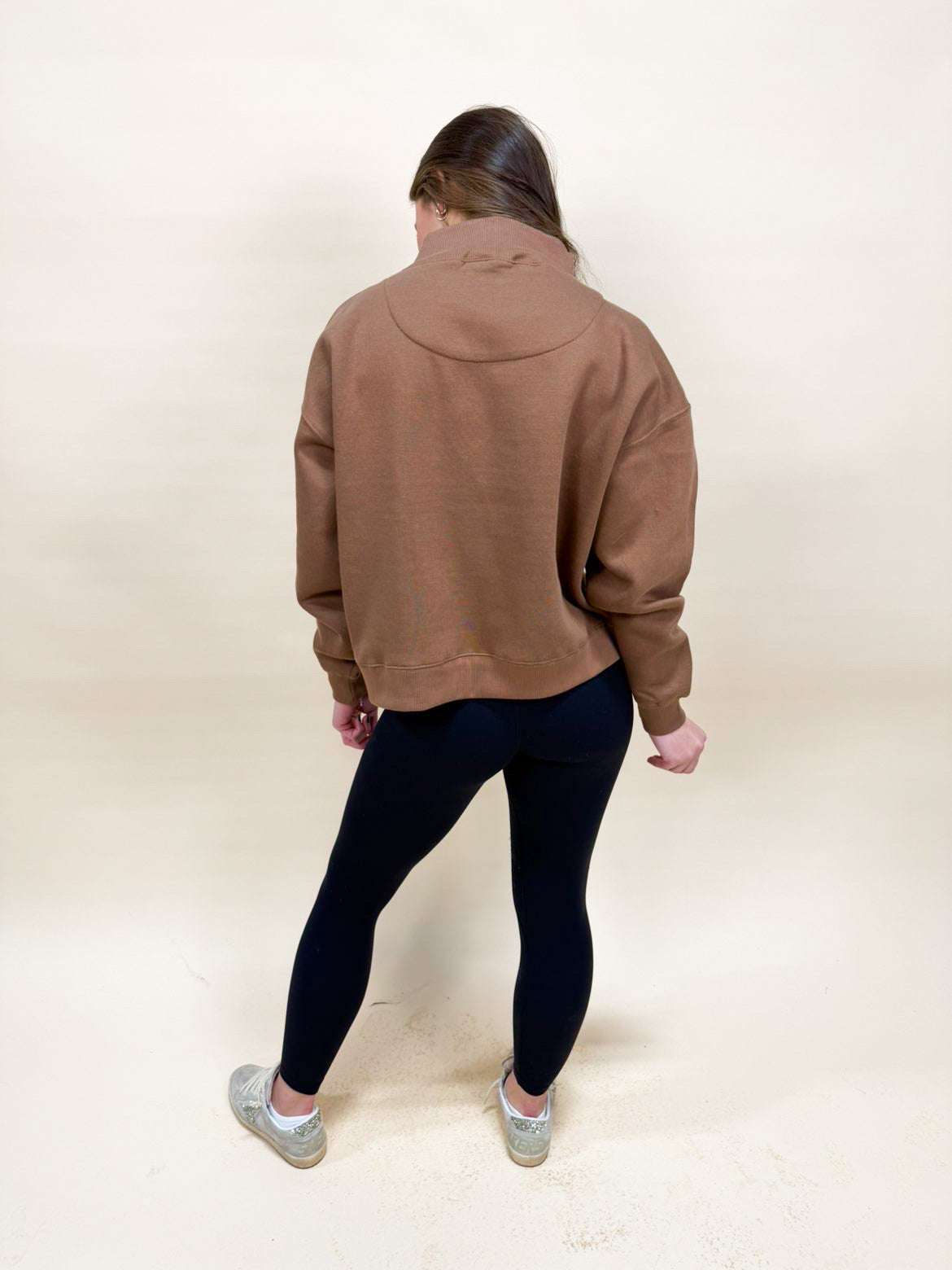 REST & RELAXATION TOP