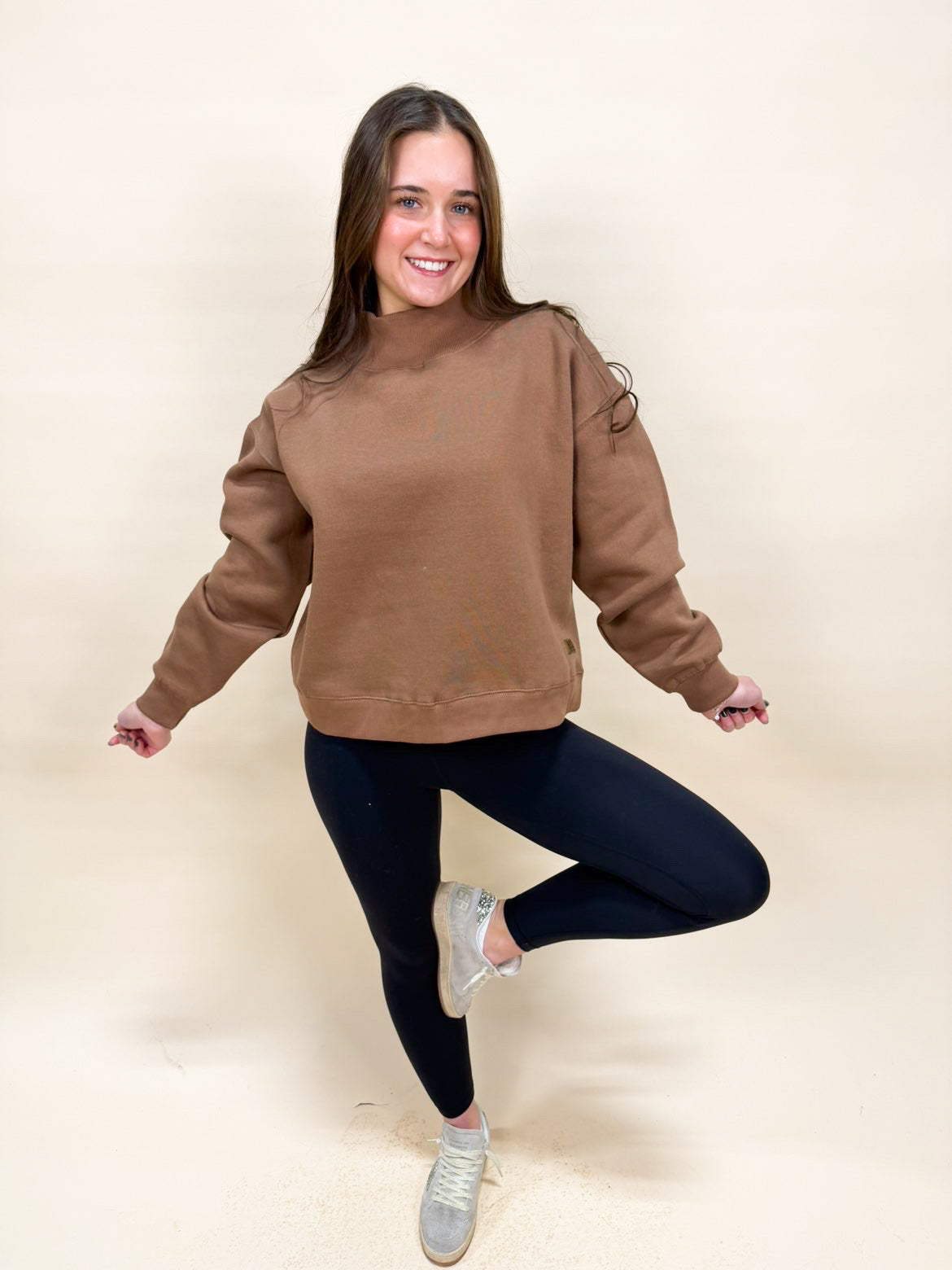 REST & RELAXATION TOP