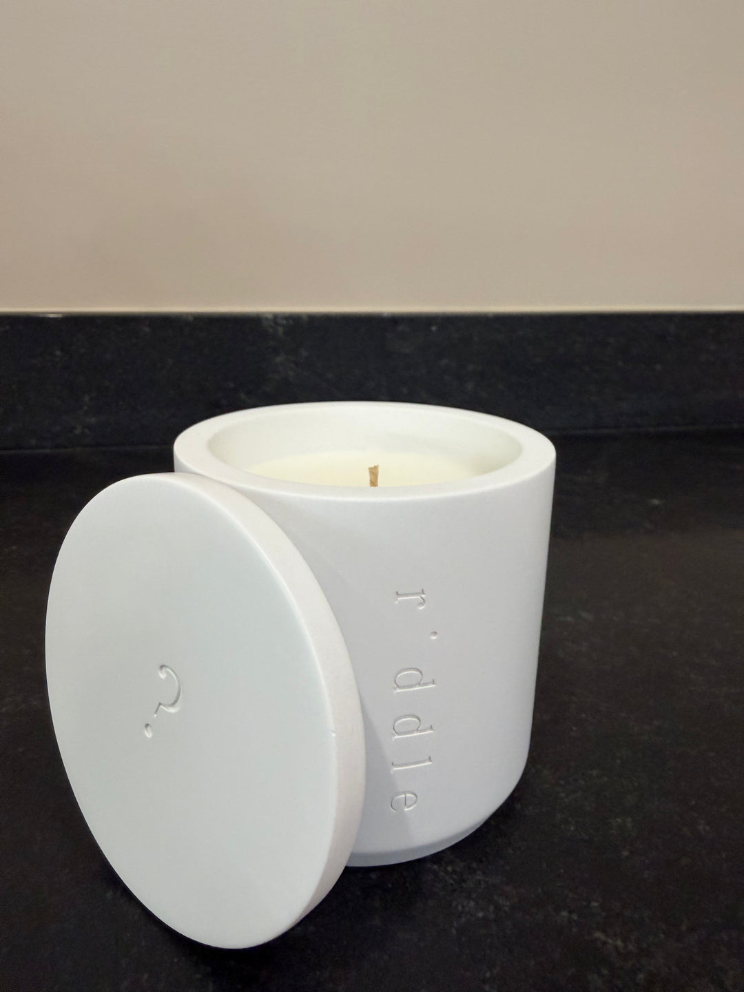 Riddle Oil - Luxe Concrete Original Candle