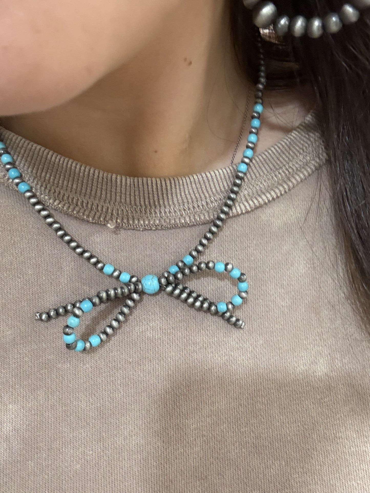 Western Bow Necklace