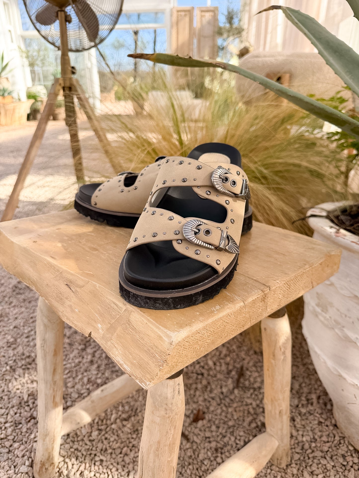 THE ANDI SANDAL
