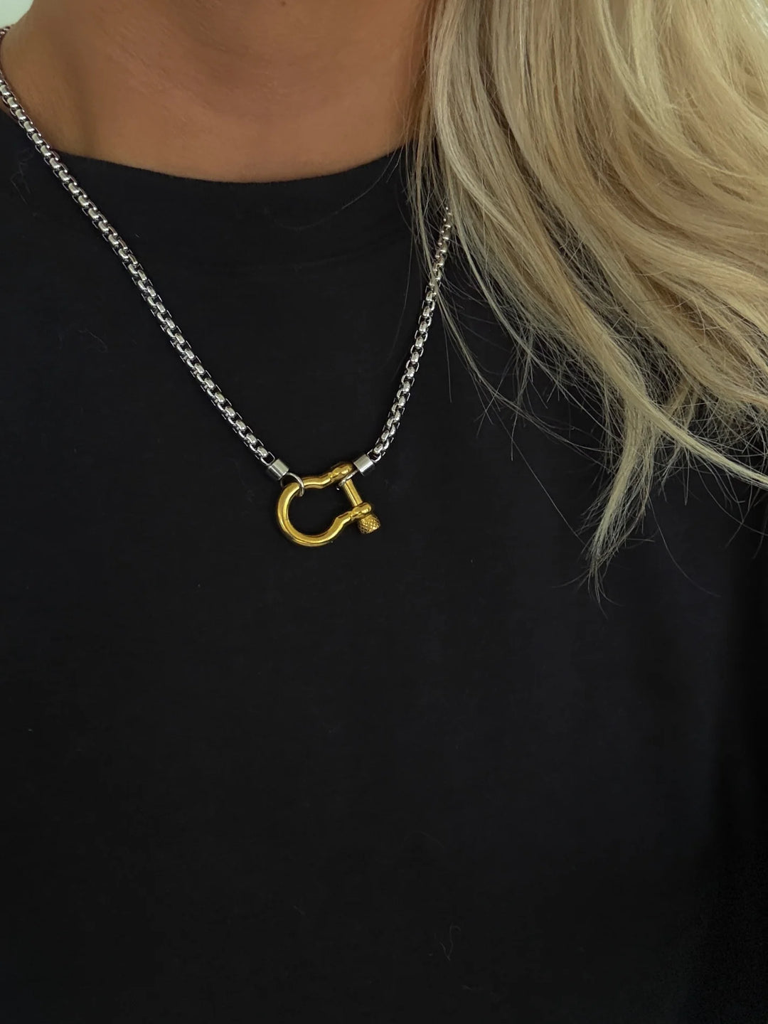 CHANSUTTPEARLS - Silver Locket Necklace